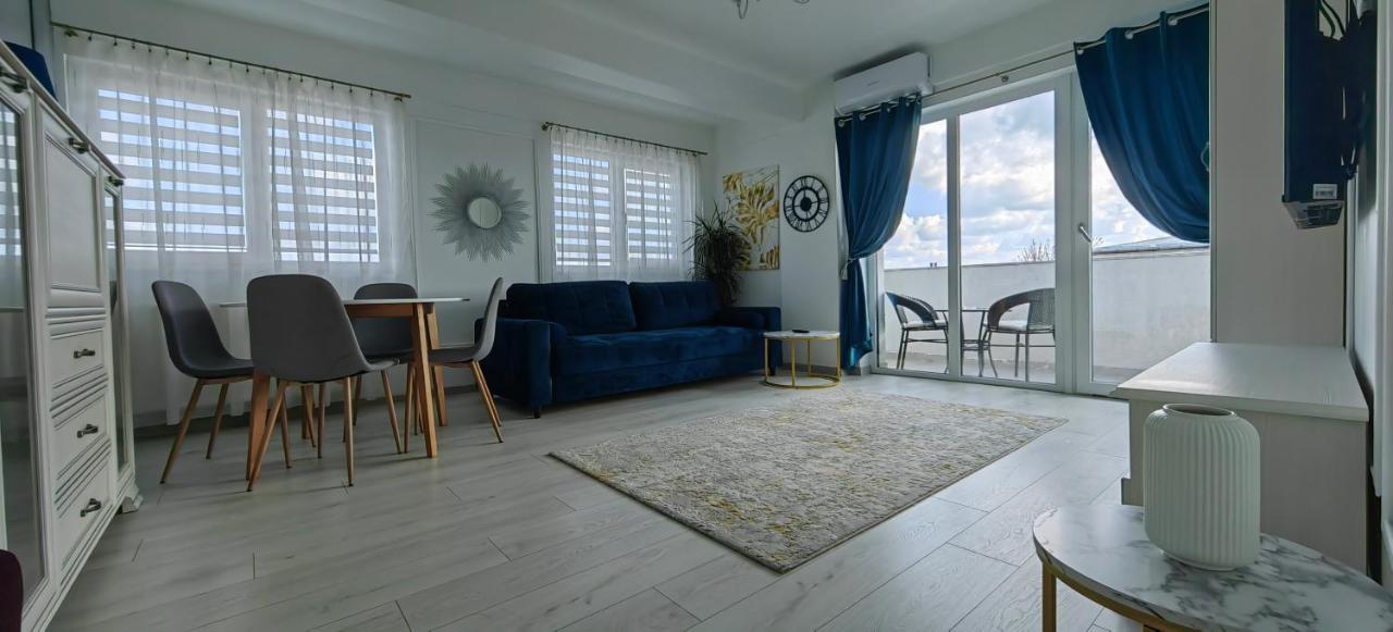Apartament 1 Mai Bloc Nou-Self Check-In Craiova Dış mekan fotoğraf